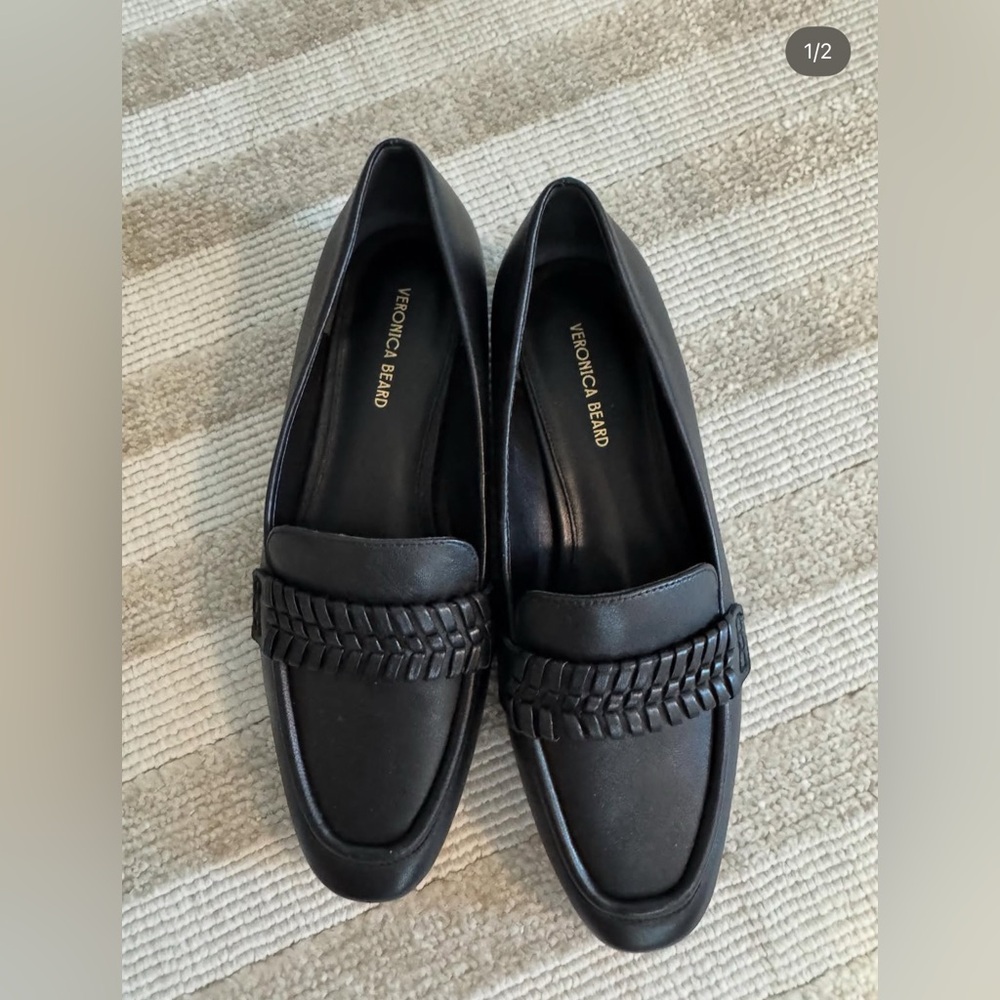 FREE SHIPPING! Veronica Beard Classic Black Loafers